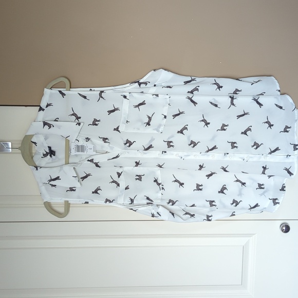 TORRID Madison Cat Print Sleeveless Blouse SIZE 4 - Picture 1 of 2